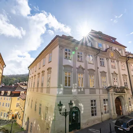 Primavera - Castle View Apartmanhotel Prága