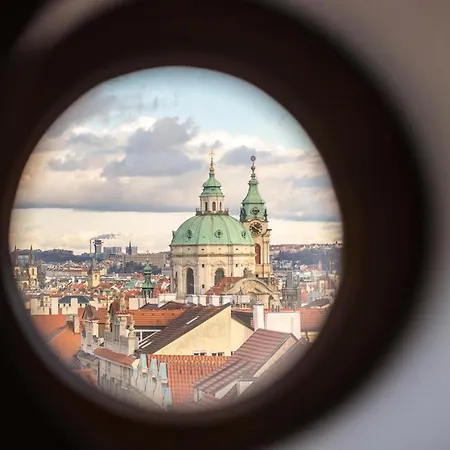 Apartahotel Primavera - Castle View Praga