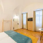 Primavera - Castle View 4*